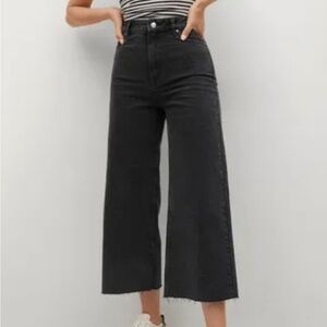 High-Waisted Culotte/Cropped Jeans in Dark Grey (Size 6)